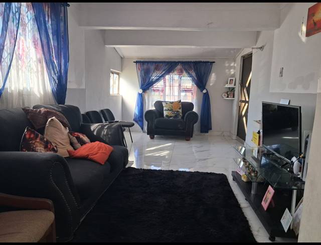 3 BEDROOM HOUSE FOR SALE IN AUSTERVILLE